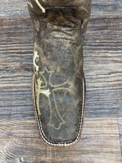 L5042 Women's Circle-G Cross Embroidered Square Toe Boot By Corral -Western Cowboy Boots Shop IMG 4759 scaled