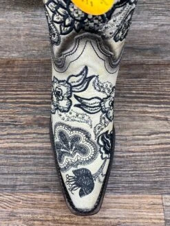 A4159 Ladies Black & White Embroidered Snip Toe Western Boot By Corral 7 A4159 Ladies Black & White Embroidered Snip Toe Western Boot By Corral -Western Cowboy Boots Shop IMG 5476 scaled