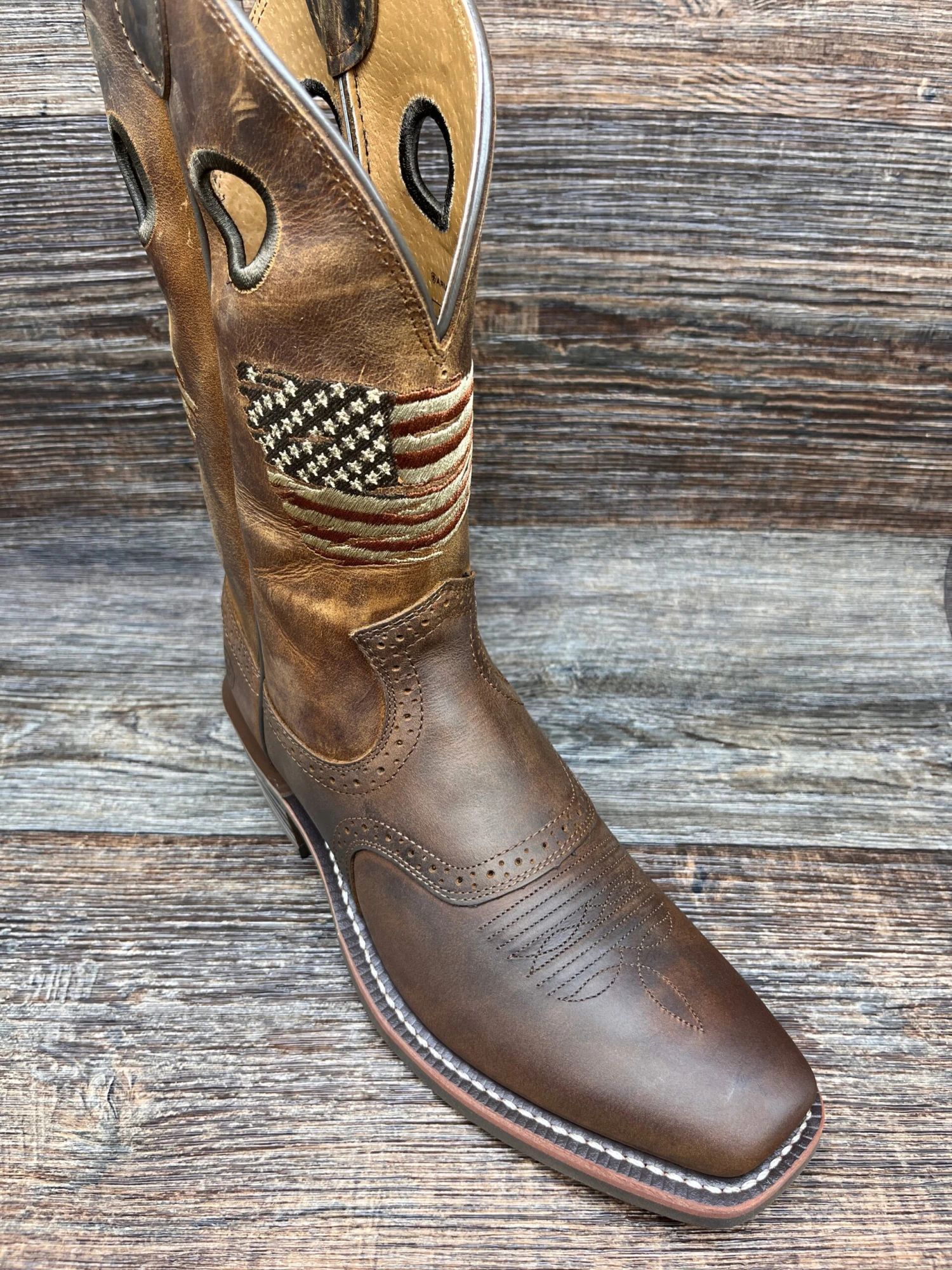 Ariat 10040348 Men's Roughstock Patriot Square Toe Western Boot 2 Ariat 10040348 Men's Roughstock Patriot Square Toe Western Boot - Image 2