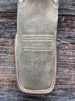 10040362 Women's Round Up Wide Square Toe Western Boot By Ariat 7 10040362 Women's Round Up Wide Square Toe Western Boot By Ariat -Western Cowboy Boots Shop IMG 7248 scaled