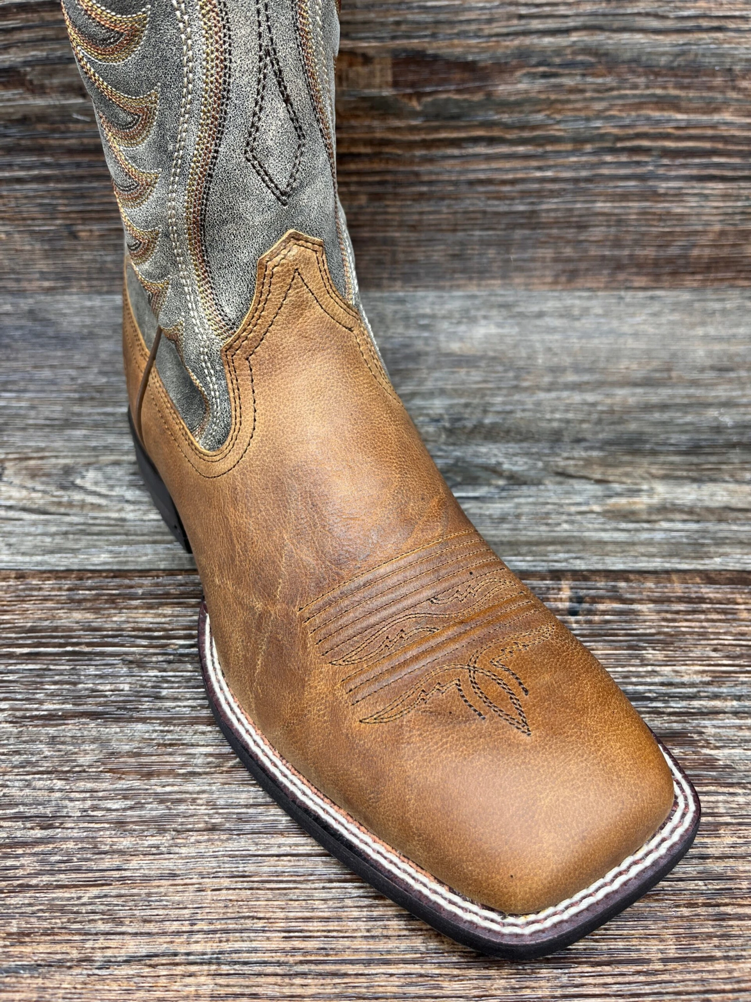 10029688 Men's Amos Shock Shield Square Toe Western Boot By Ariat 2 10029688 Men's Amos Shock Shield Square Toe Western Boot By Ariat - Image 2